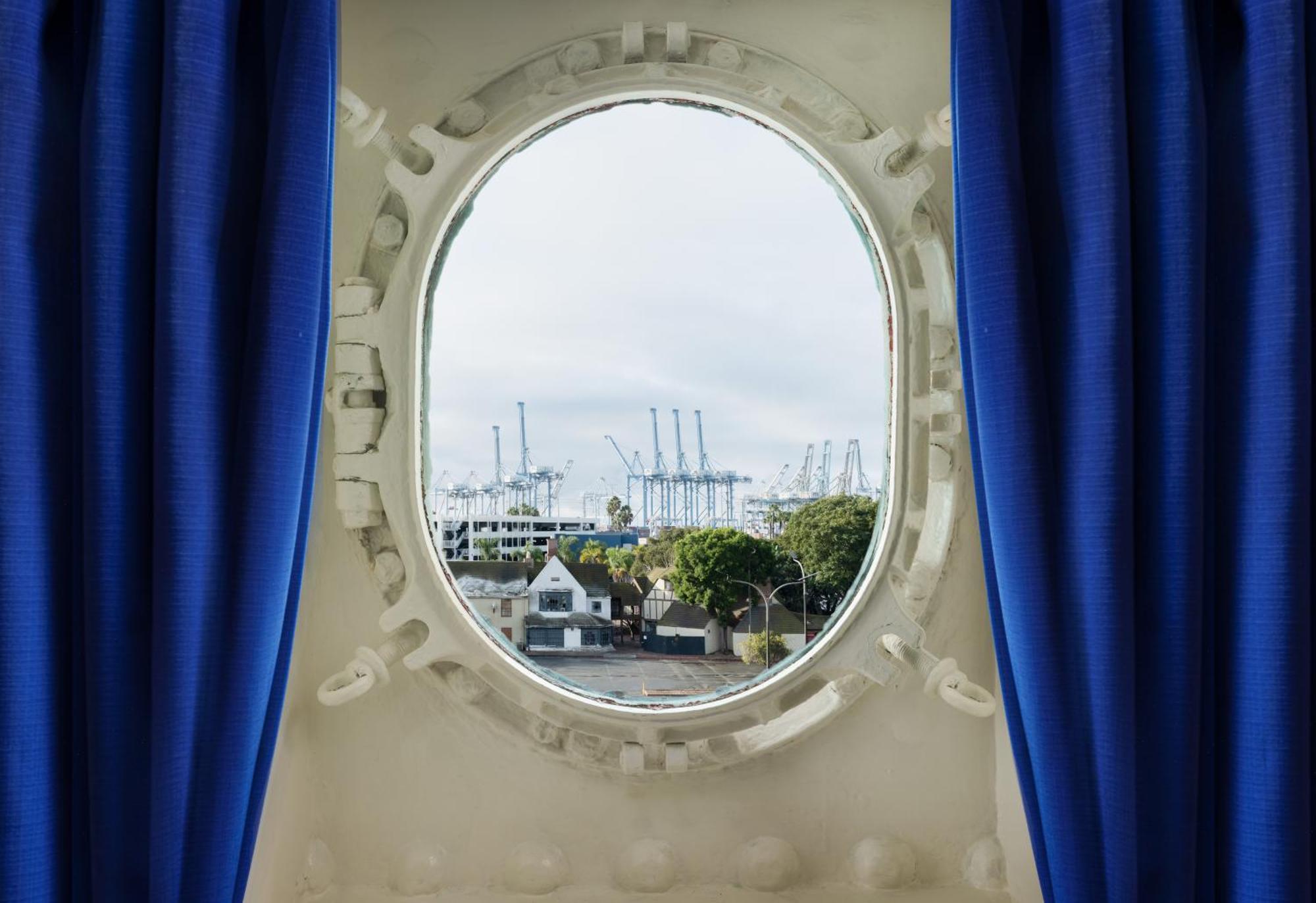 The Queen Mary Hotel Long Beach Exterior photo